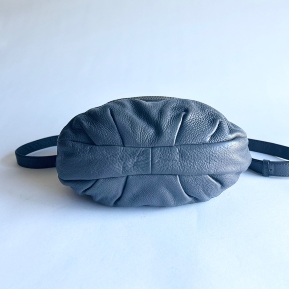 Marc Jacobs Grey Pebble Genuine Leather Shoulder Crossbody Bag - Picture 7 of 15